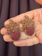 Strawberry Cluster