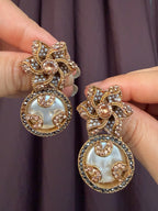 Pearly Champagne