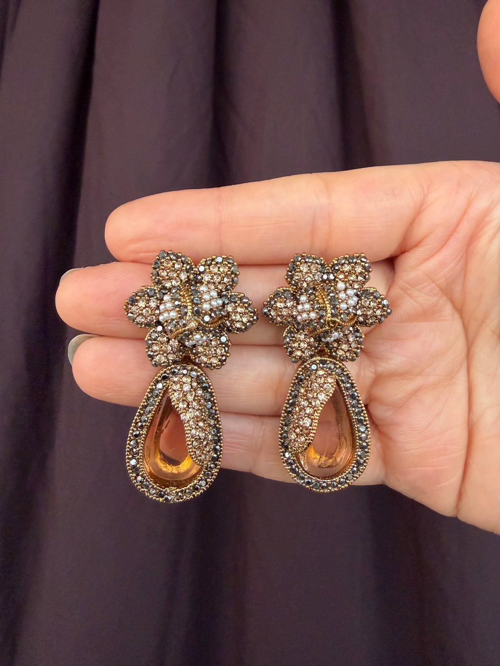 Golden Petal Drops