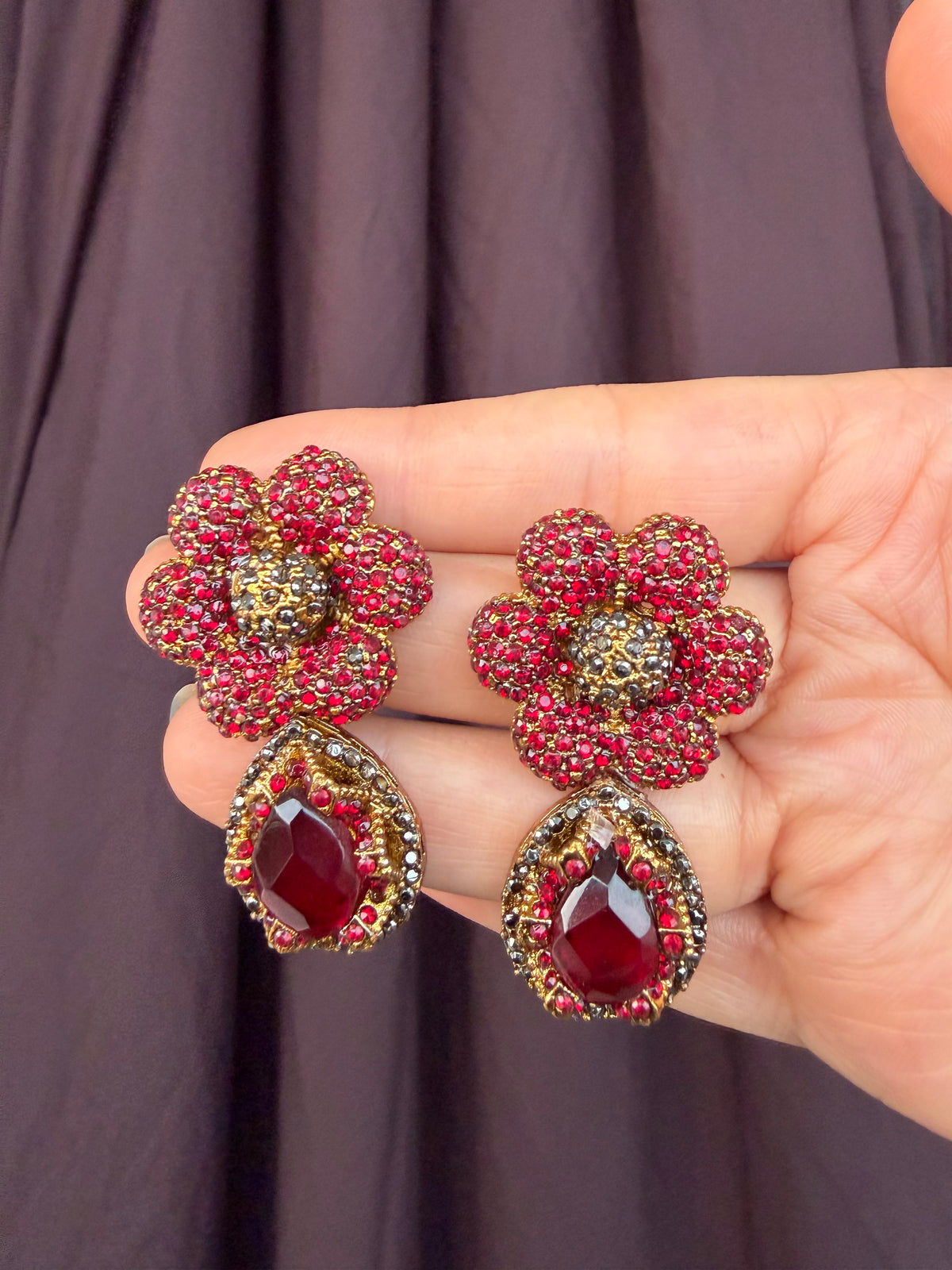 Victorian Flora Red
