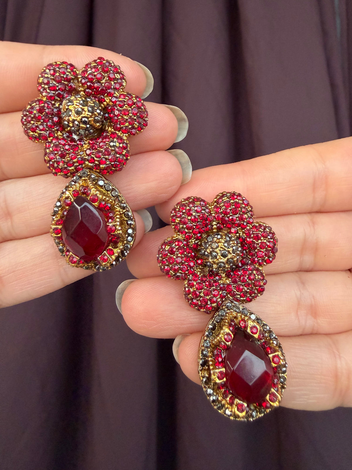 Victorian Flora Red